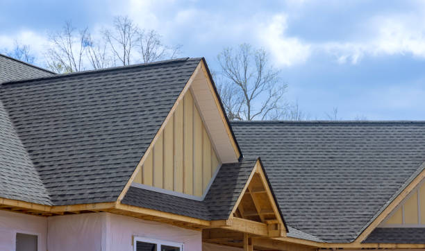 Best Commercial Roofing Services  in Newburg, WI